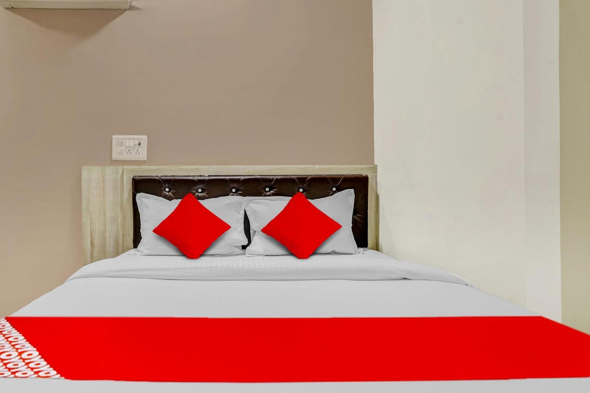 Hotel O Relax Palace Mumbai Ngoại thất bức ảnh