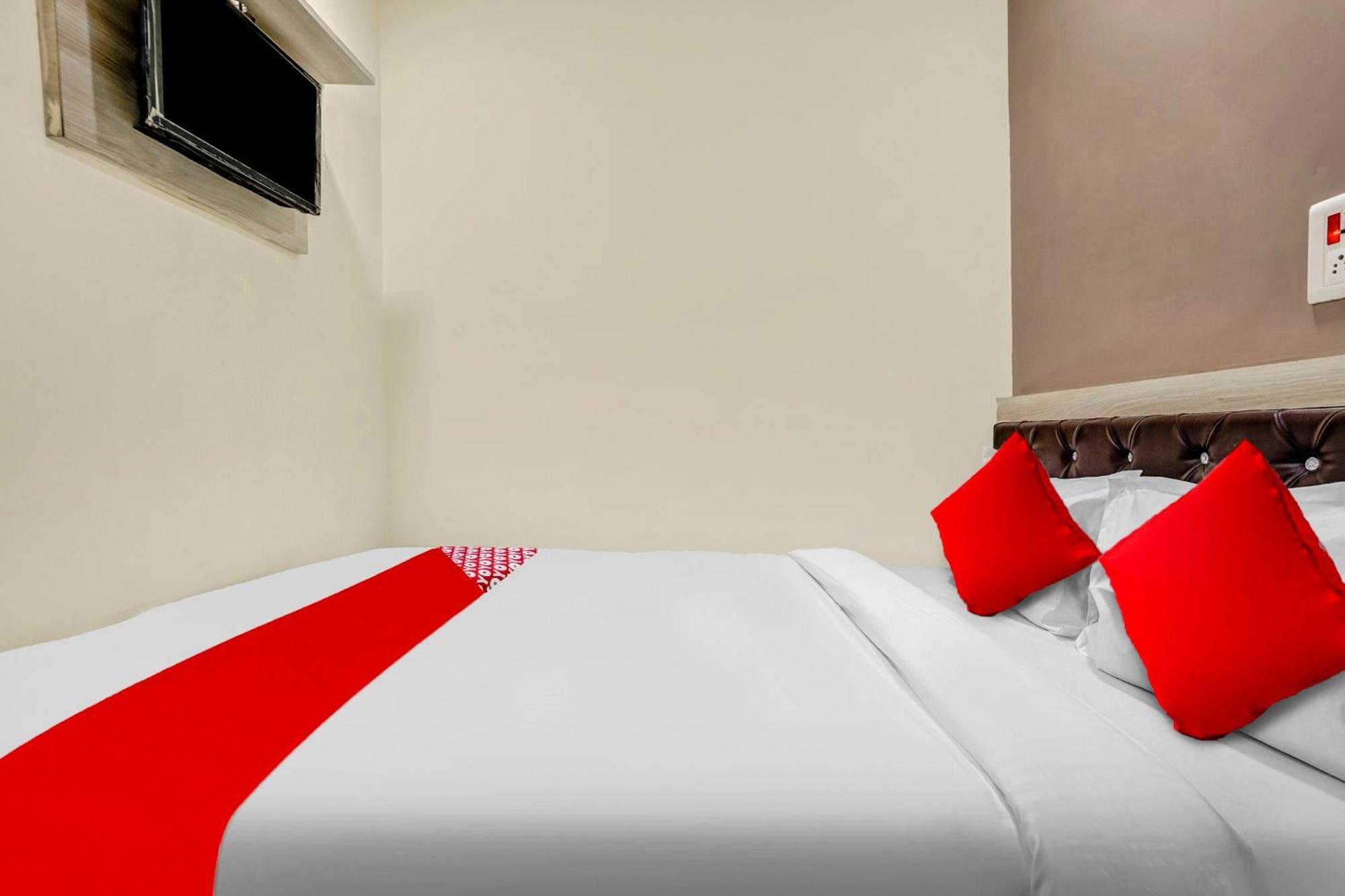 Hotel O Relax Palace Mumbai Ngoại thất bức ảnh